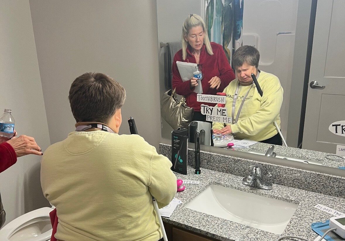 Residents trying assistive devices in The Brunette tech lab